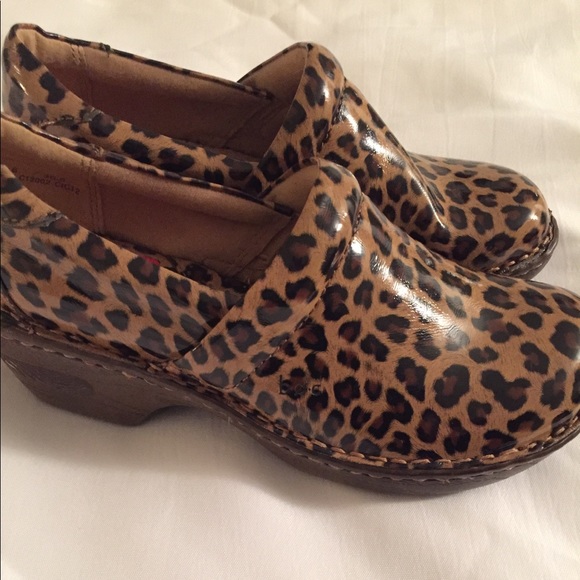 clogs leopard print